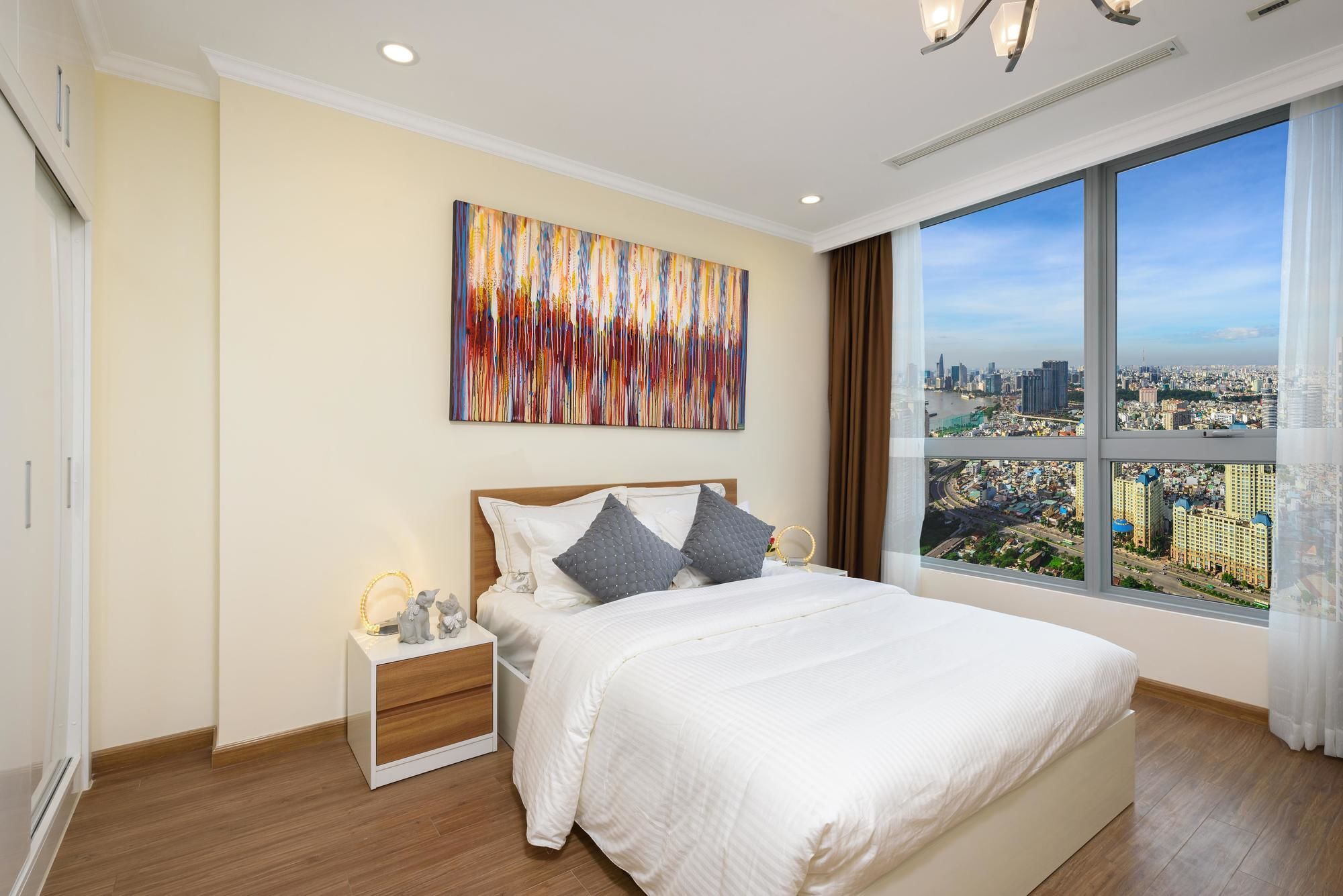 Vinhomes Park * Ho Chi Minh City
